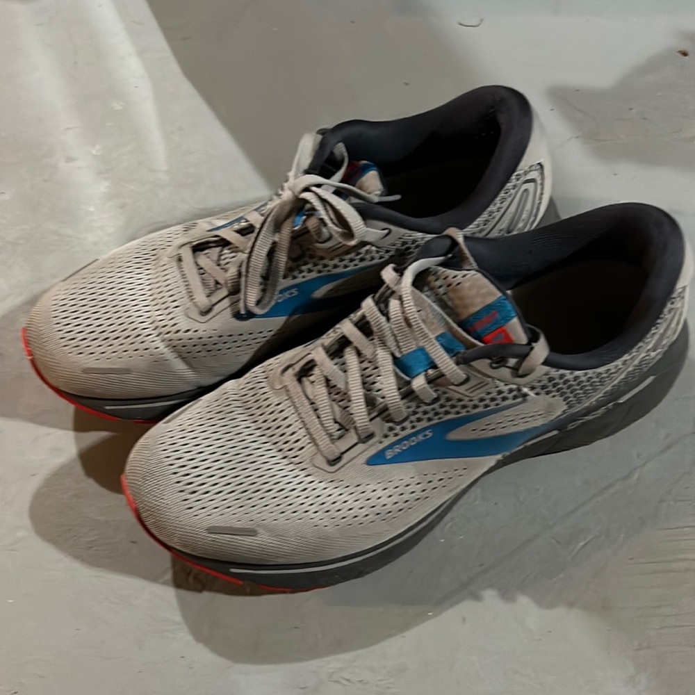 Brooks Running Shoes - men